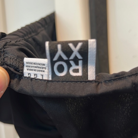 ROXY | Asymmetrical One Shoulder Ruffle Black Dress - Picture 7 of 9